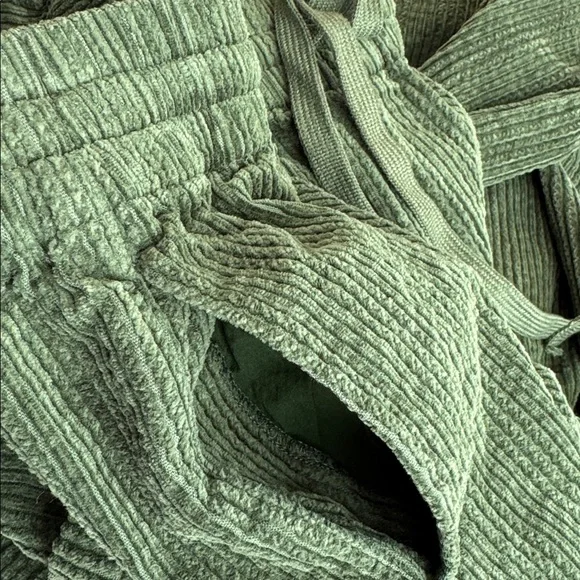 NWOT Lucy & Yak Norris Wide Leg Cotton Corduroy Trousers Green Size 2XL - Picture 4 of 14